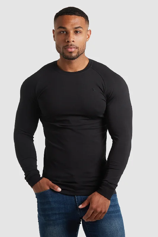 Muscle Fit T-Shirt in Black