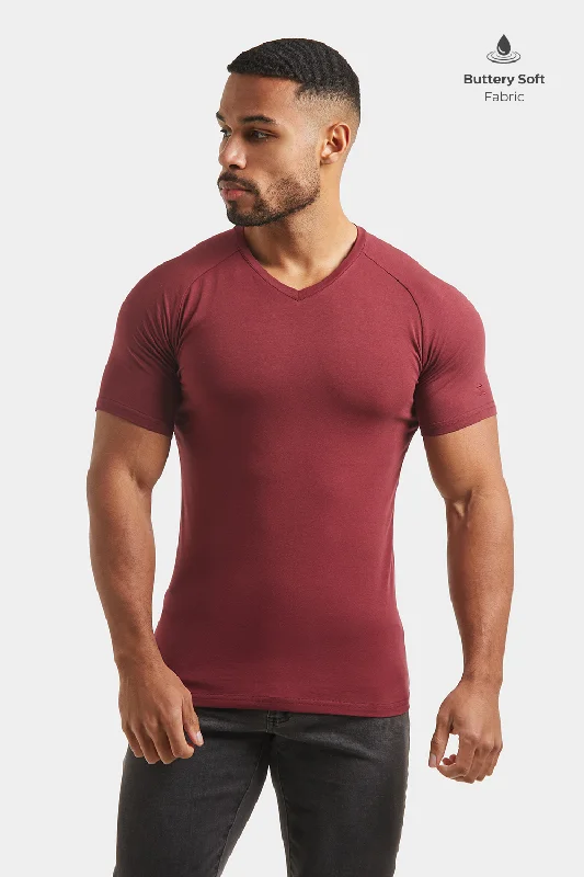 Premium Muscle Fit V-Neck in Burgundy